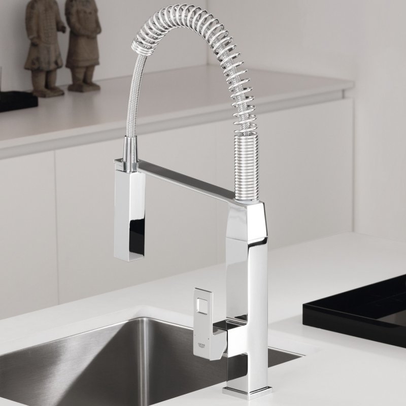 Смеситель для кухни Grohe Eurocube 31395000 хром купить в интернет-магазине сантехники Sanbest