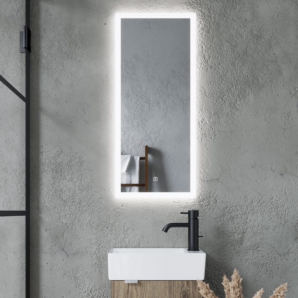 Зеркало с LED-подсветкой Sancos POLO PL35 35x80 в ванную от интернет-магазине сантехники Sanbest