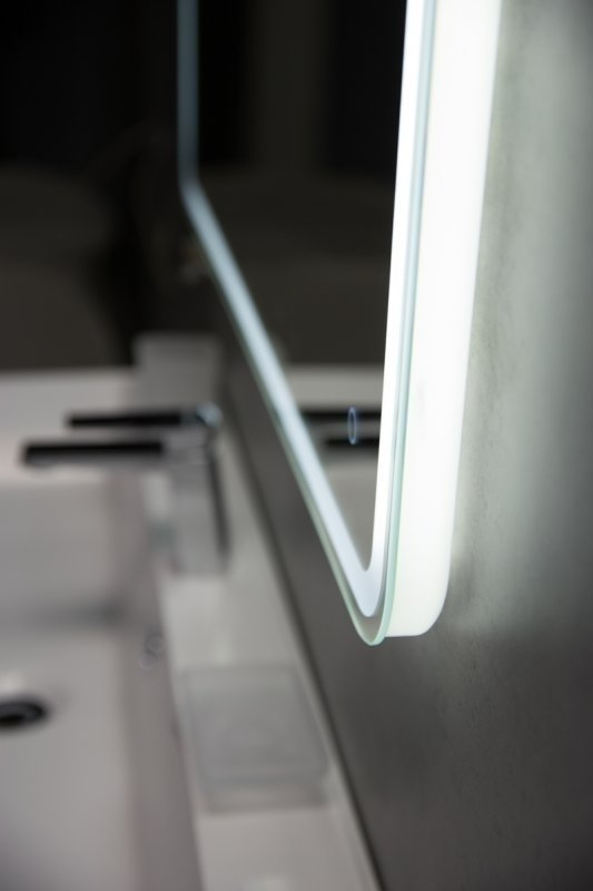 Зеркало BelBagno SPC-MAR-800-800-LED-BTN в ванную от интернет-магазине сантехники Sanbest
