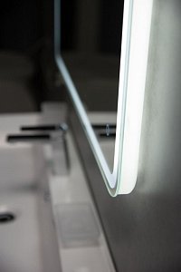 Зеркало BelBagno SPC-MAR-1000-800-LED-BTN в ванную от интернет-магазине сантехники Sanbest