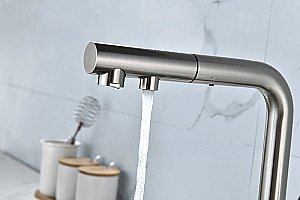 Смеситель для кухни Paulmark Serpentine Se213222-BS брашированная сталь купить в интернет-магазине сантехники Sanbest