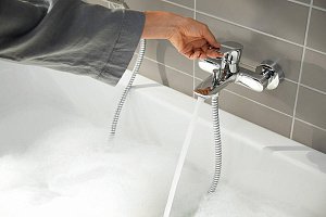 Смеситель для ванны Hansgrohe Rebris E 72450000 купить в интернет-магазине сантехники Sanbest