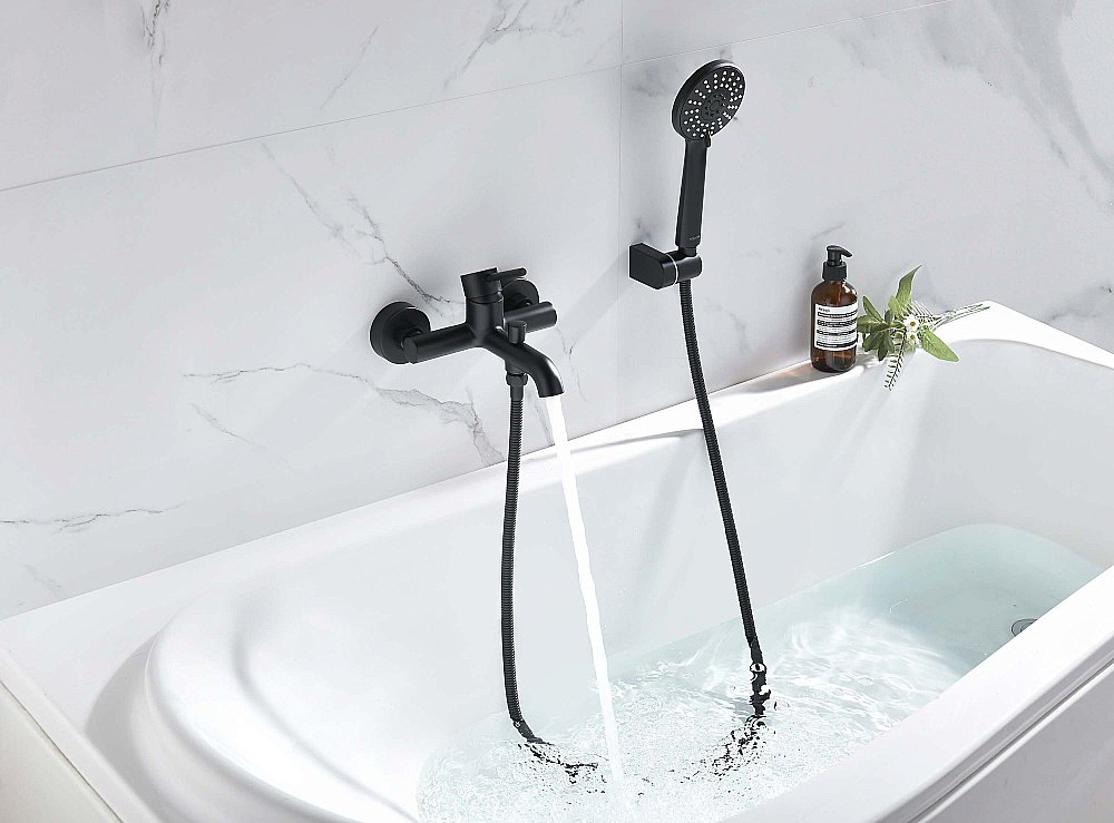 Смеситель для ванны Aquatek Европа AQ1349MB черный матовый купить в интернет-магазине сантехники Sanbest