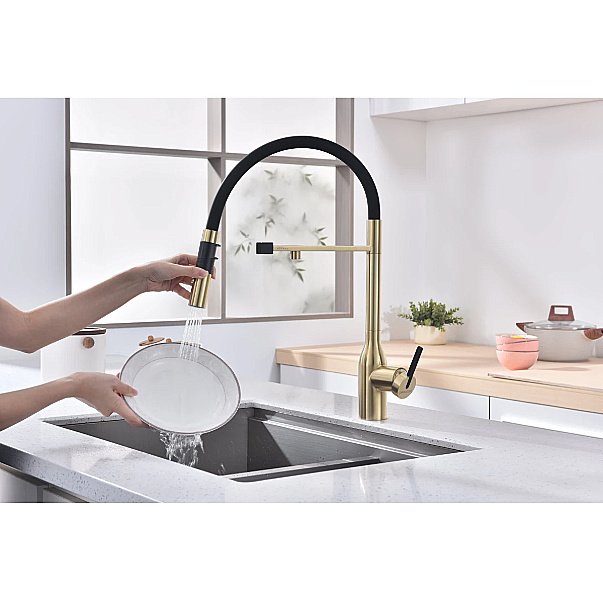 Смеситель для кухни Paulmark Magneto One Ma213188-LG светлое золото купить в интернет-магазине сантехники Sanbest