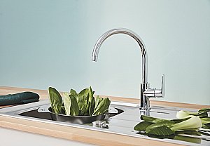 Смеситель для кухни Grohe BauCurve 31231001 хром купить в интернет-магазине сантехники Sanbest