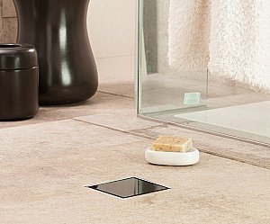 Душевой трап PESTAN Confluo Standard Black Glass 1 15x15 с рамкой купить в интернет-магазине Sanbest