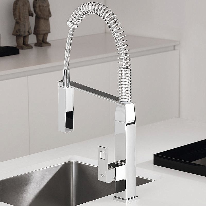 Смеситель для кухни Grohe Eurocube 31395000 хром купить в интернет-магазине сантехники Sanbest