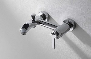 Смеситель для ванны Bravat WATERFALL F673107C-01 купить в интернет-магазине сантехники Sanbest