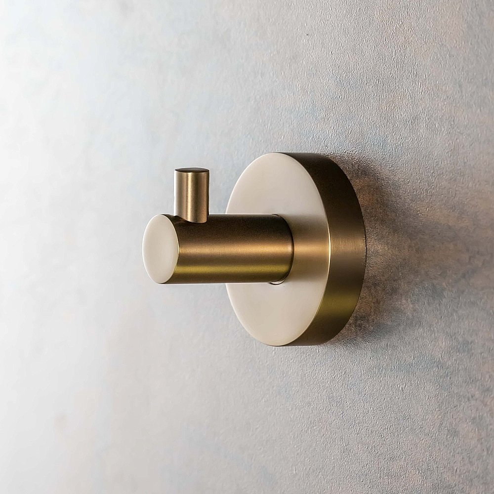 Крючок Bemeta Amber 155106022 медное золото купить в интернет-магазине сантехники Sanbest