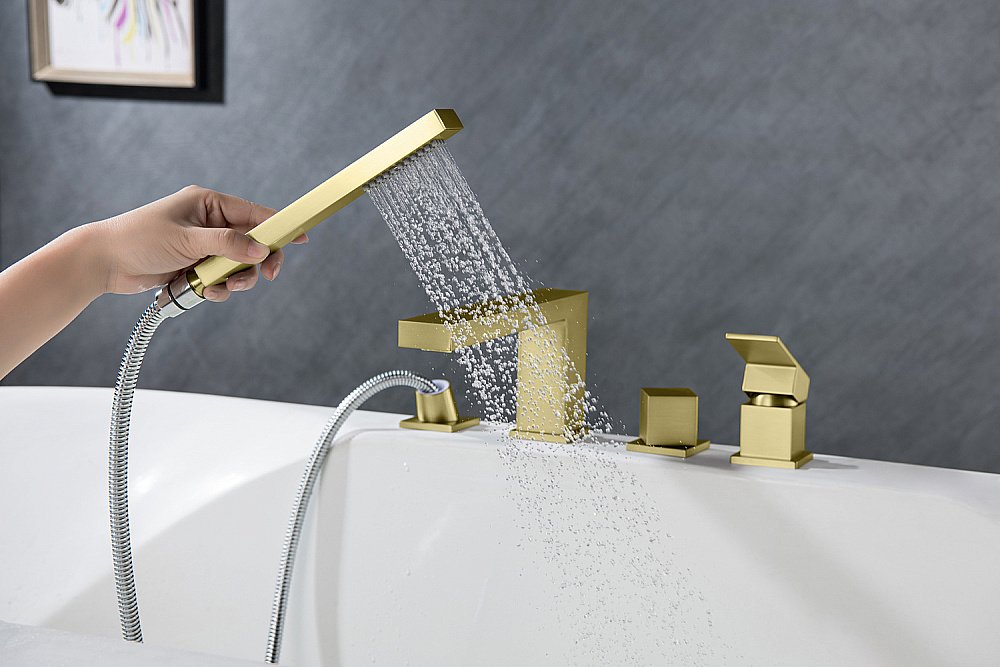 Смеситель для ванны Timo Selene 2130/17Y золото матовое купить в интернет-магазине сантехники Sanbest