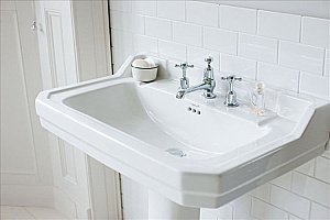 Раковина на пьедестале Burlington Edwardian 61 B5 1TH-P1 белая купить в интернет-магазине Sanbest