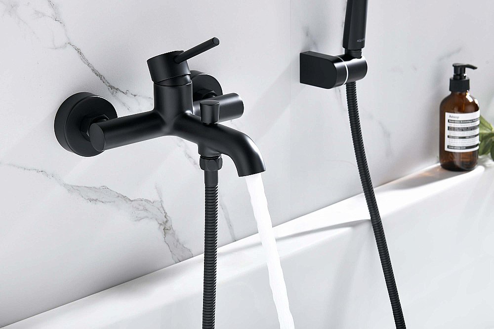 Смеситель для ванны Aquatek Европа AQ1349MB черный матовый купить в интернет-магазине сантехники Sanbest