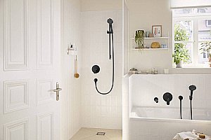 Смеситель для душа Hansgrohe Rebris S 72667670 черный матовый купить в интернет-магазине сантехники Sanbest