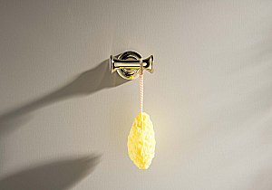 Крючок двойной Aquatek Классик AQ4502PG золото полированное купить в интернет-магазине сантехники Sanbest