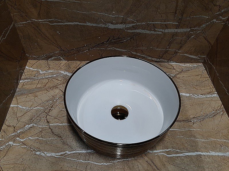 Раковина накладная Ceramalux NC 36,5 C1055 белая, золотая купить в интернет-магазине Sanbest