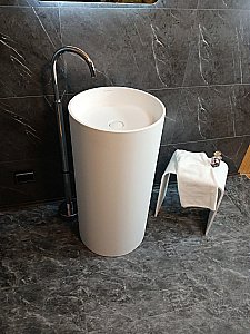 Раковина напольная Montebianco Pisa Tre 31082 белая матовая купить в интернет-магазине Sanbest