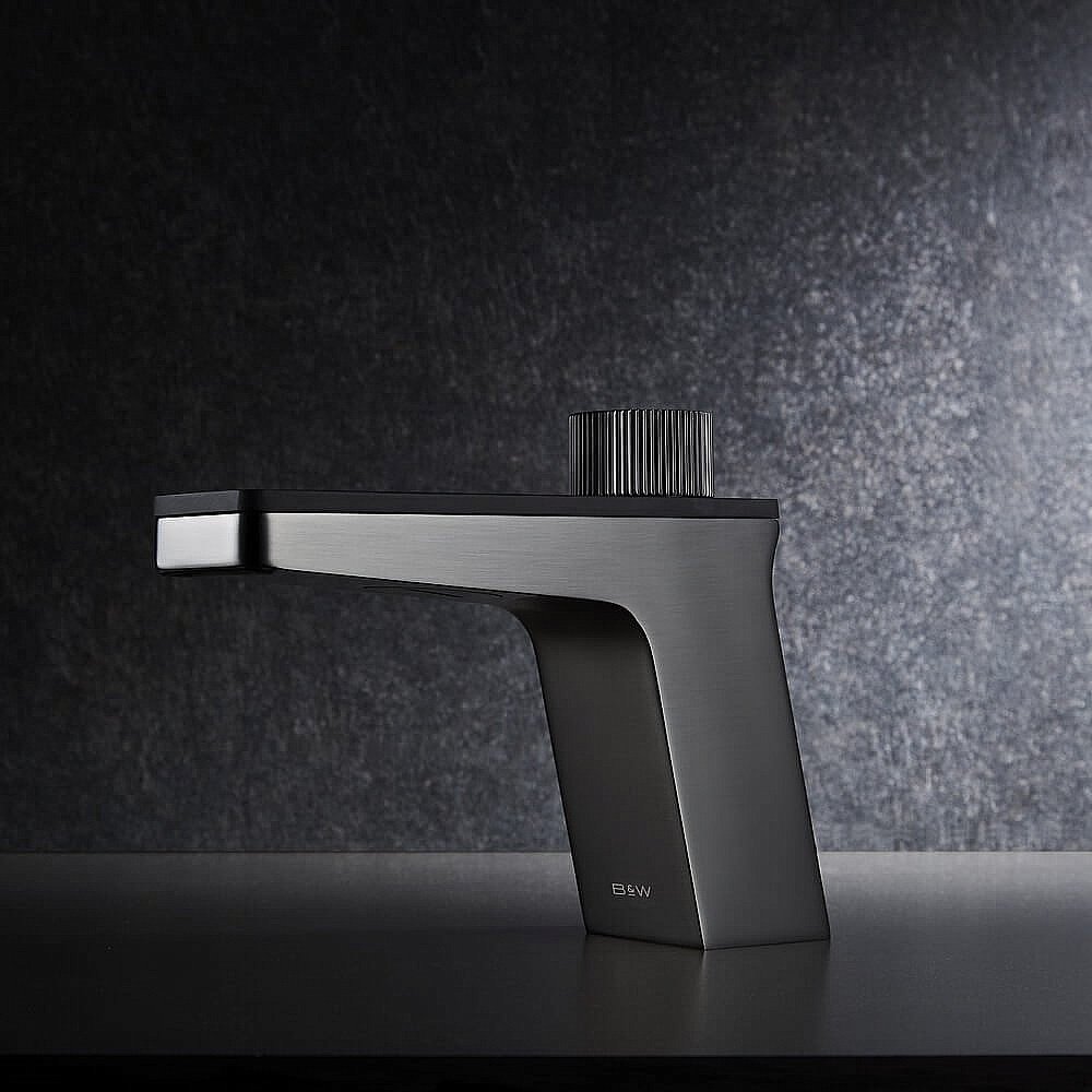 Смеситель для раковины Black&White Universe U7510 купить в интернет-магазине сантехники Sanbest