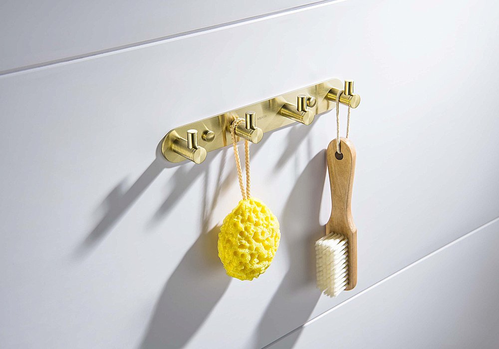 Планка с 4 крючками Aquatek Европа AQ4123BG золото шлифованное купить в интернет-магазине сантехники Sanbest