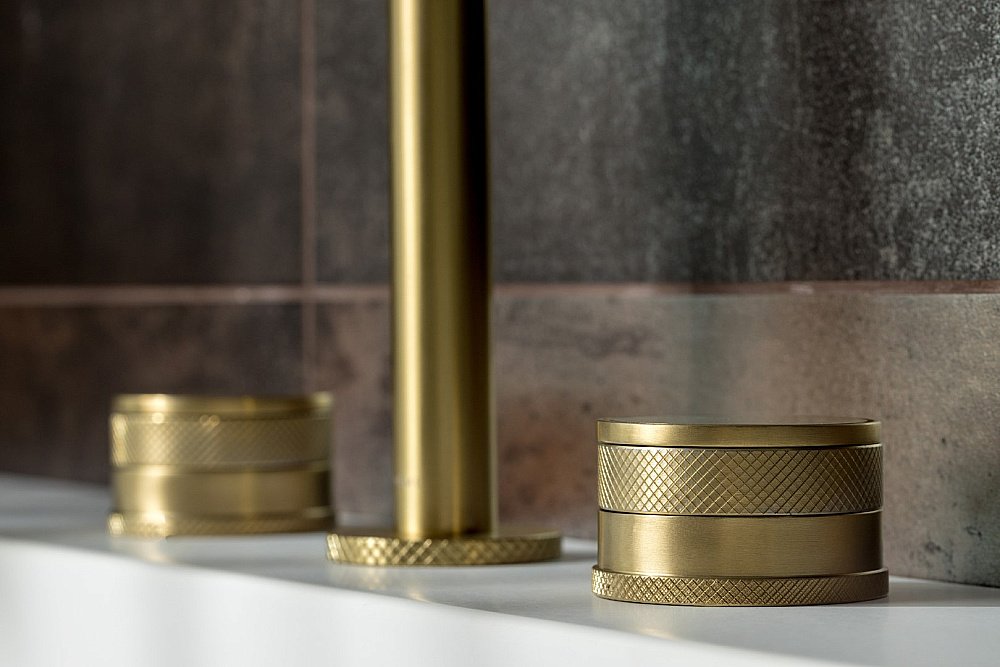 Смеситель для раковины Boheme Prestige 152-MG-PR золото матовое купить в интернет-магазине сантехники Sanbest