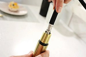 Смеситель для кухни Paulmark Neo Ne214419-LG  светлое золото купить в интернет-магазине сантехники Sanbest