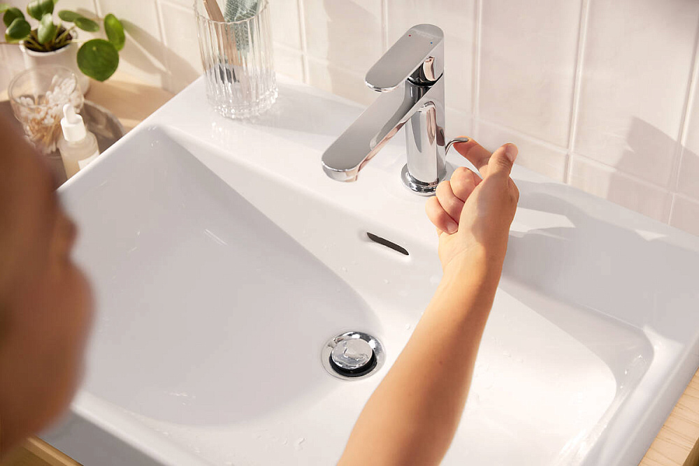 Смеситель для раковины Hansgrohe Rebris S 72517000 купить в интернет-магазине сантехники Sanbest