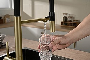 Смеситель для кухни Vincea VKF-120BG брашированное золото купить в интернет-магазине сантехники Sanbest