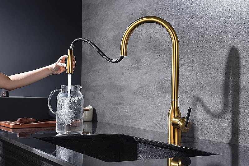 Смеситель для кухни Paulmark Universal Un213880-BG брашированное золото купить в интернет-магазине сантехники Sanbest