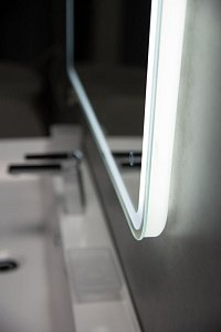 Зеркало BelBagno SPC-MAR-1200-800-LED-BTN в ванную от интернет-магазине сантехники Sanbest