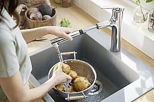 Смеситель для кухни Hansgrohe Zesis M33 74801800 нержавеющая сталь купить в интернет-магазине сантехники Sanbest
