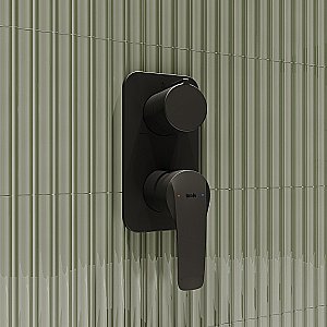 Смеситель для душа Iddis Ray RAYBL00i68 черный матовый купить в интернет-магазине сантехники Sanbest