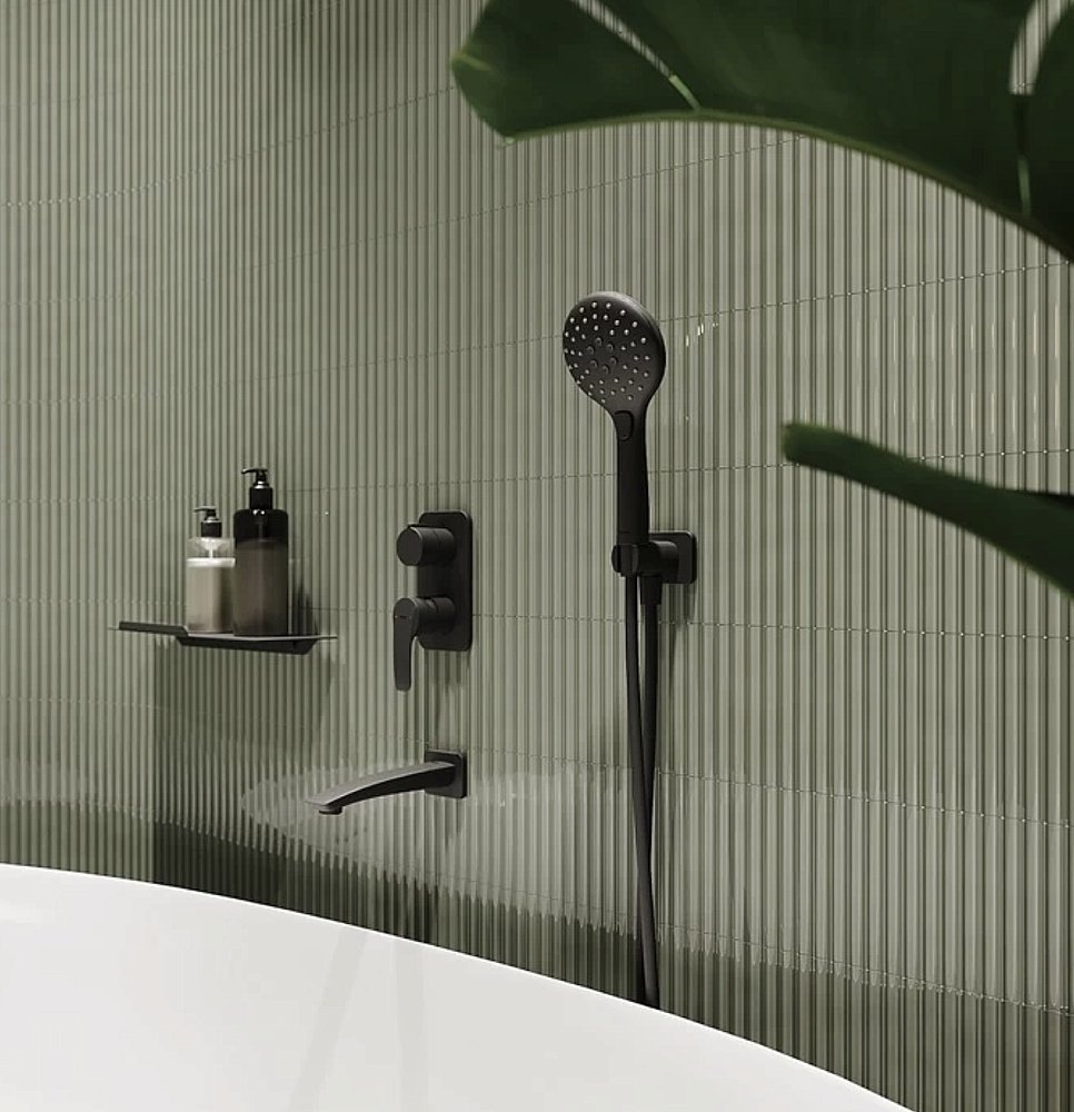 Душевая система Iddis Ray RAYBL03i68 черный матовый купить в интернет-магазине сантехники Sanbest