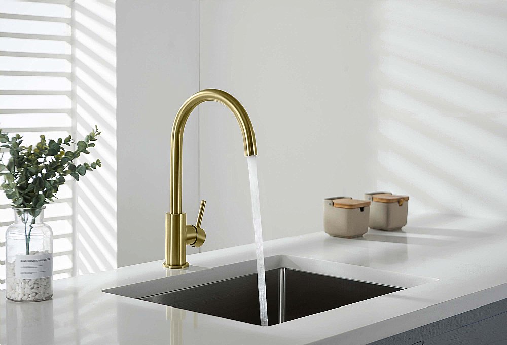 Смеситель для кухни Aquatek Европа AQ1382BG золото шлифованное купить в интернет-магазине сантехники Sanbest