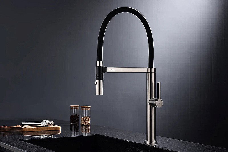 Смеситель для кухни Paulmark Leader Le214101-BS брашированная сталь купить в интернет-магазине сантехники Sanbest