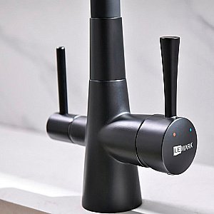 Смеситель для кухни Lemark Comfort LM3075BL085 черный купить в интернет-магазине сантехники Sanbest