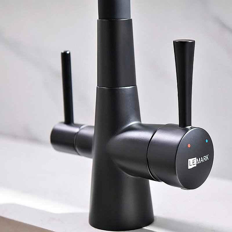 Смеситель для кухни Lemark Comfort LM3075BL085 черный купить в интернет-магазине сантехники Sanbest