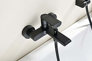 Смеситель для ванны Aquatek Лира AQ1449MB черный матовый купить в интернет-магазине сантехники Sanbest