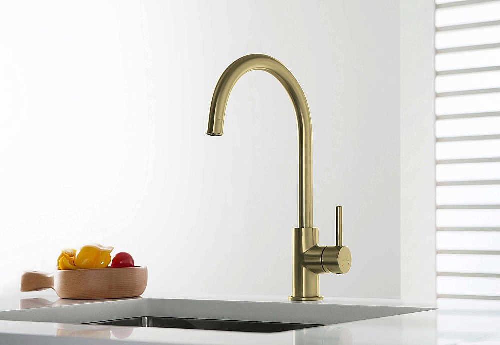 Смеситель для кухни Aquatek Европа AQ1382BG золото шлифованное купить в интернет-магазине сантехники Sanbest