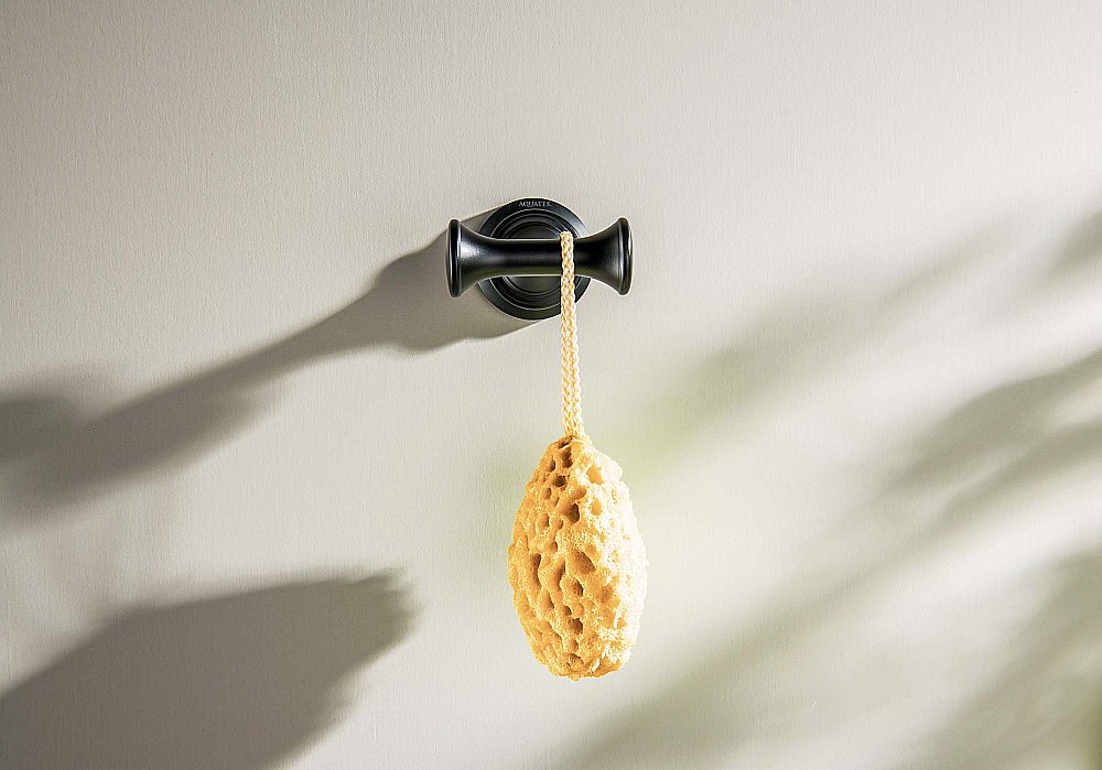 Крючок двойной Aquatek Классик AQ4502MB черный матовый купить в интернет-магазине сантехники Sanbest