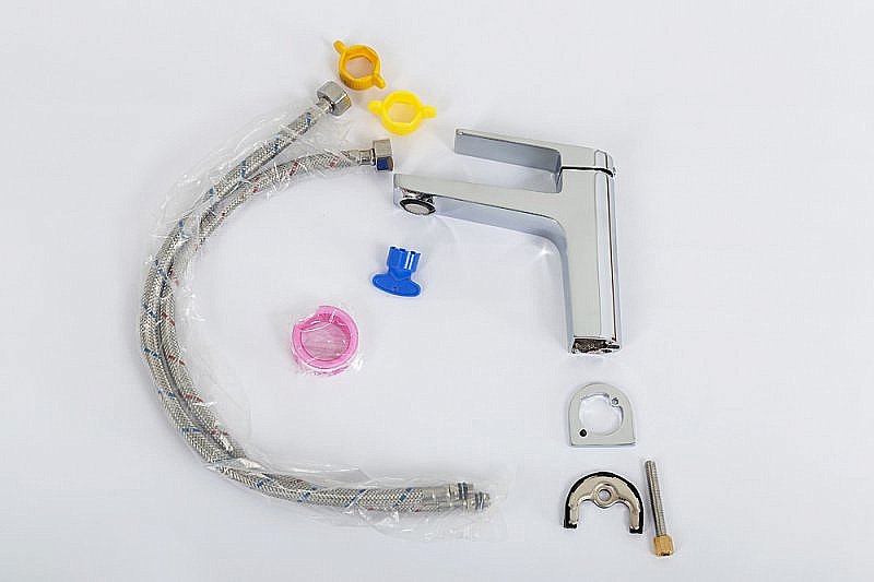 Смеситель для раковины BelBagno ARDENTE-LVM-CRM-W0 хром купить в интернет-магазине сантехники Sanbest