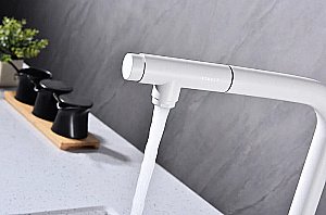 Смеситель для кухни Paulmark Viper Vi213105-WH белый матовый купить в интернет-магазине сантехники Sanbest