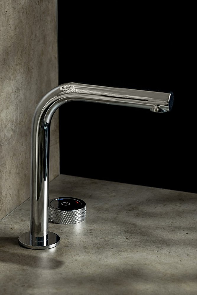 Смеситель для раковины Boheme TECH 158-CR хром купить в интернет-магазине сантехники Sanbest