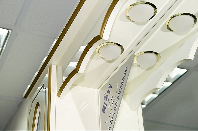 Зеркало со шкафом Misty Монако 93 бежевая патина/стекло в ванную от интернет-магазине сантехники Sanbest