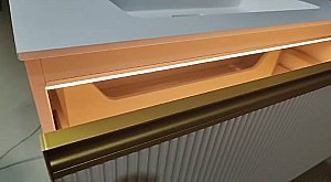 Тумба с раковиной и столешницей Armadi Art QUATRO 1 100 FUGA с подсветкой, DAPHNE/профиль ANTHRACITE для ванной в интернет-магазине Sanbest