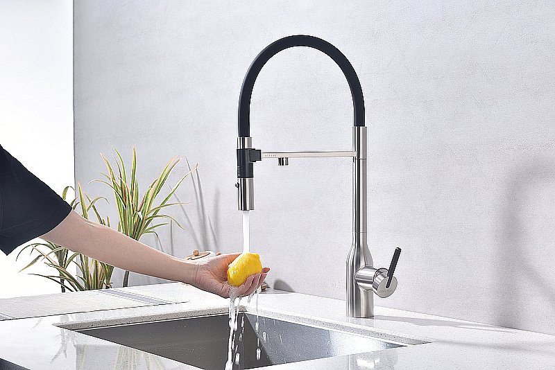 Смеситель для кухни Paulmark Magneto One Ma213188-BS брашированная сталь купить в интернет-магазине сантехники Sanbest