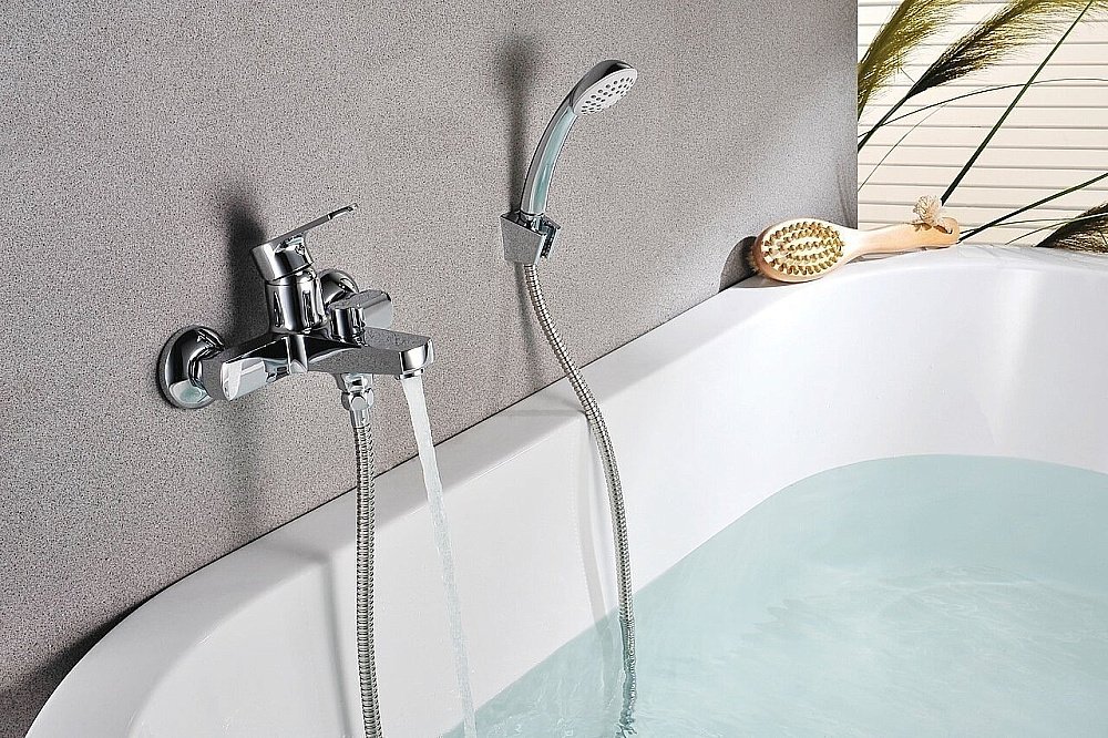 Смеситель для ванны Lemark Plus Grace LM1512C купить в интернет-магазине сантехники Sanbest