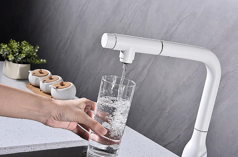 Смеситель для кухни Paulmark Urban Ur213104-WH белый матовый купить в интернет-магазине сантехники Sanbest