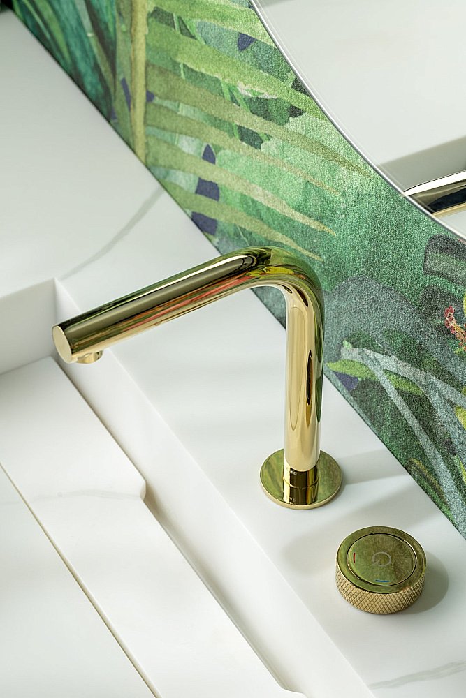 Смеситель для раковины Boheme TECH 158-G золото купить в интернет-магазине сантехники Sanbest