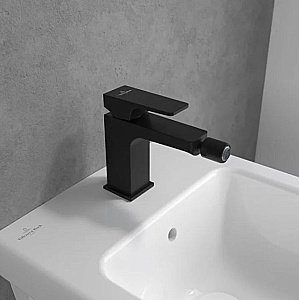 Смеситель для биде Villeroy&Boch Architectura Square TVB125001000K5 черный купить в интернет-магазине сантехники Sanbest