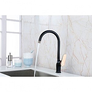 Смеситель для кухни Lemark Bronx LM3705BLR купить в интернет-магазине сантехники Sanbest