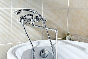 Смеситель для ванны Lemark Vista LM7651C купить в интернет-магазине сантехники Sanbest